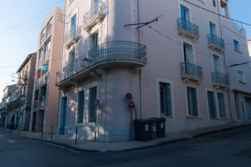 Emile Zola - Grand Appartement Proche Gare Et Polygone - Parking Gratuit- Beziers Exterior photo